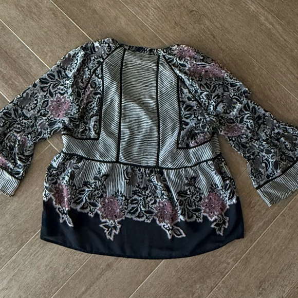 Lucky Brand Floral Printed Boho Tassel-Tie Top | M - Picture 8 of 8